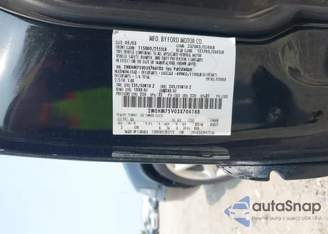 2003 Mercury Marauder из США, поврежденный, VIN 2MEHM75V03X704188